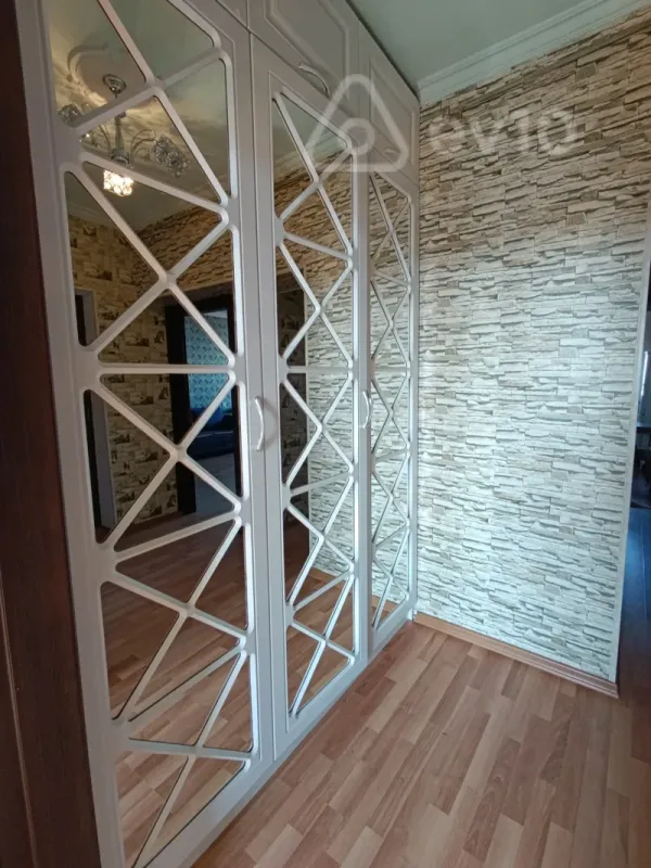 Kirayə verilir 2 otaqlı köhnə tikili 50 m²