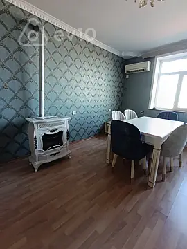 Kirayə verilir 2 otaqlı köhnə tikili 50 m²