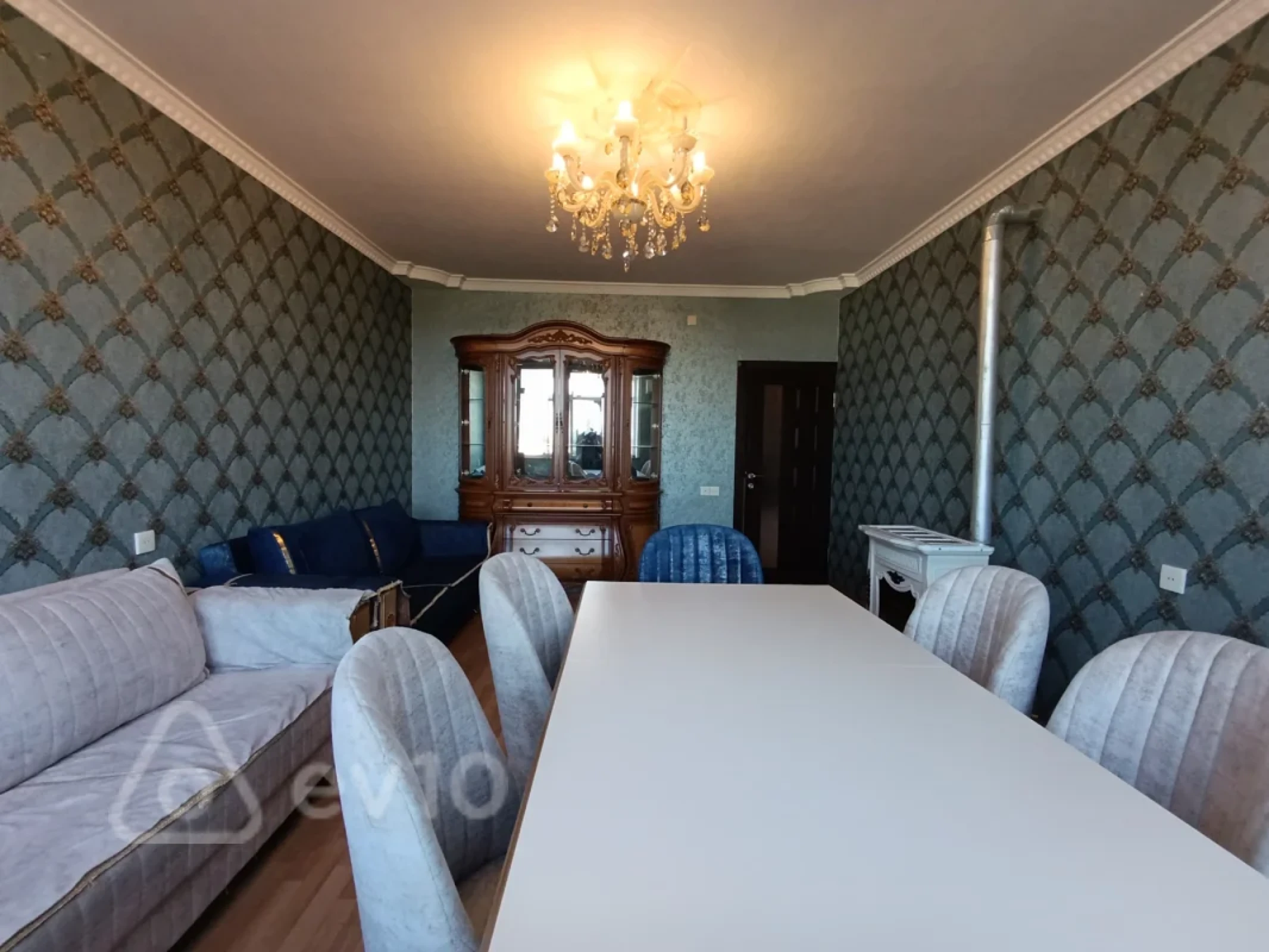 Kirayə verilir 2 otaqlı köhnə tikili 50 m²