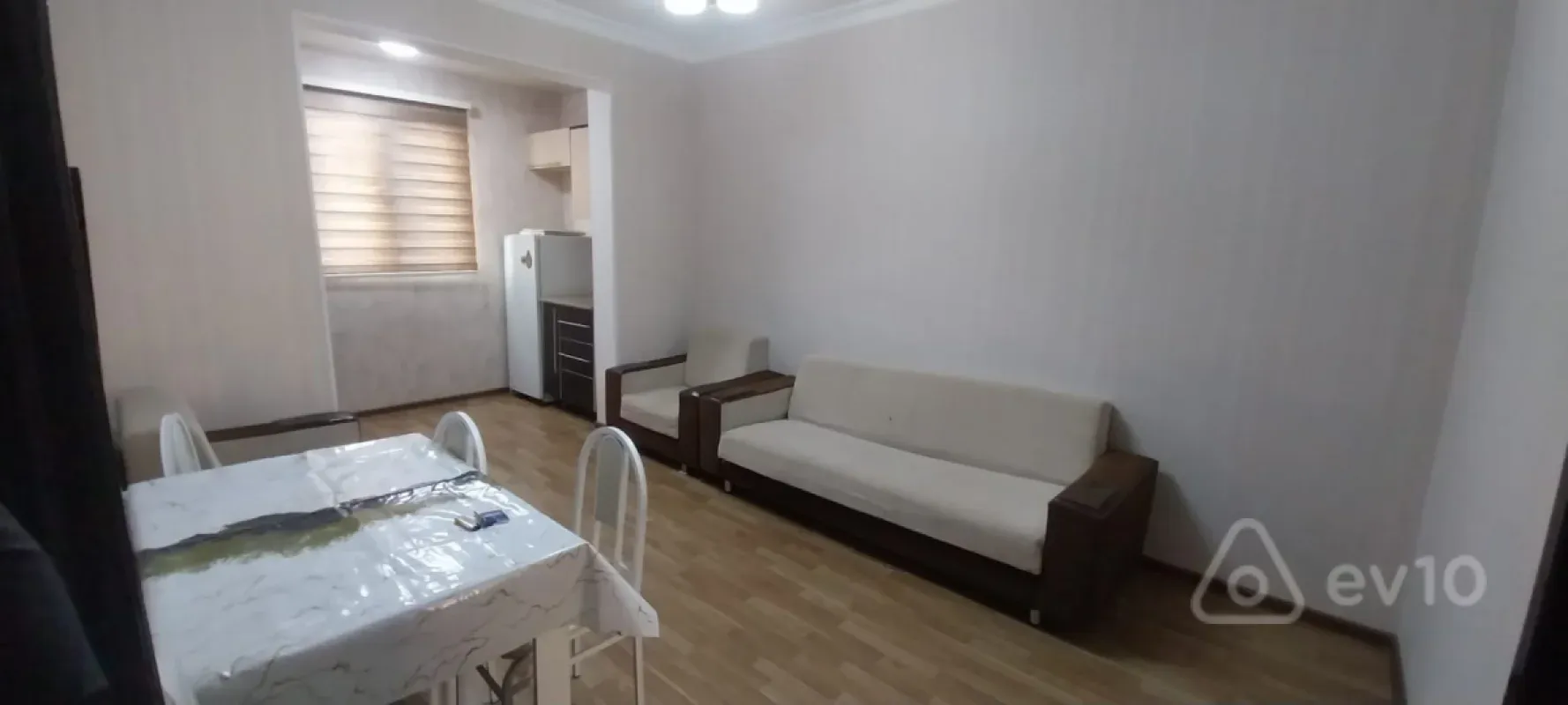 Satılır 3 otaqlı köhnə tikili 50 m²