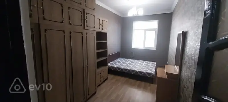 Satılır 3 otaqlı köhnə tikili 50 m²