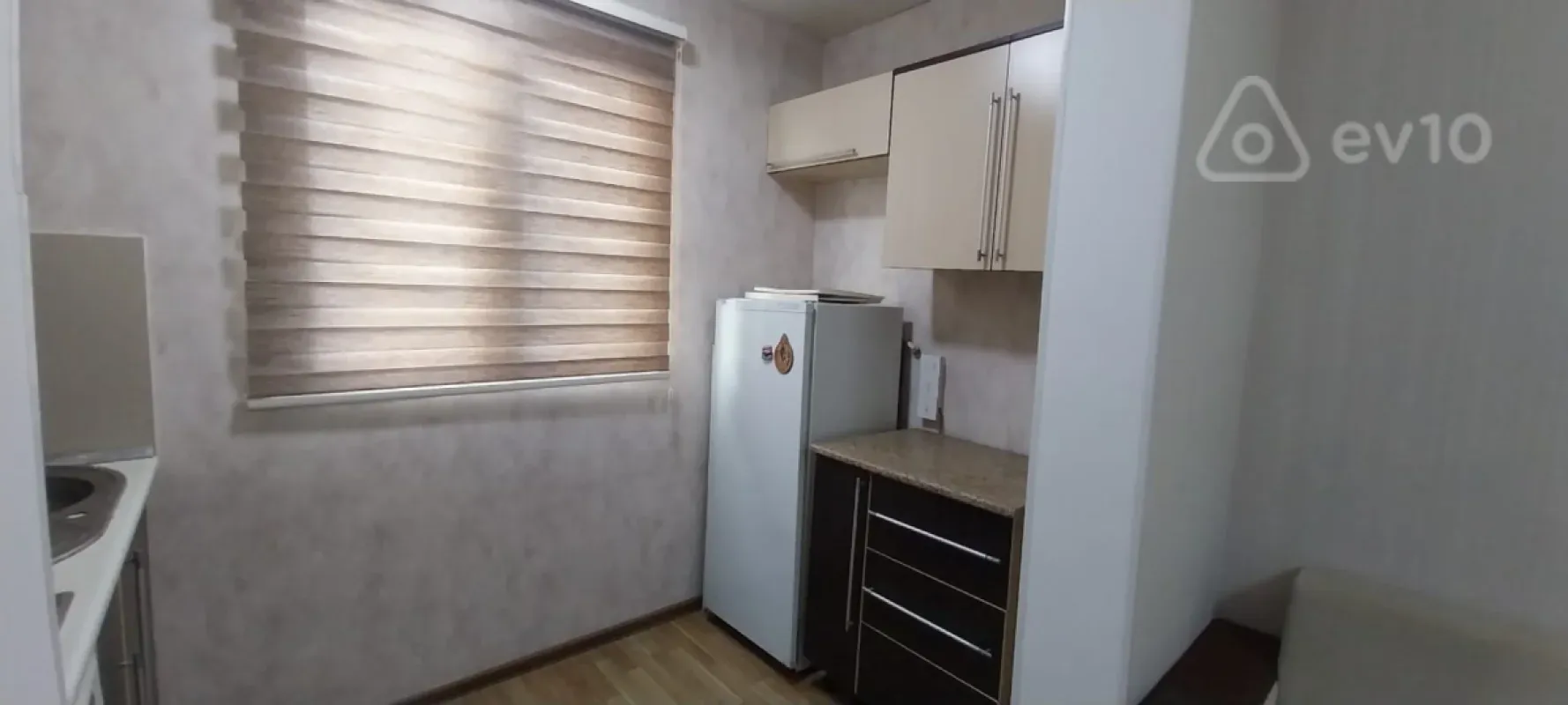 Satılır 3 otaqlı köhnə tikili 50 m²