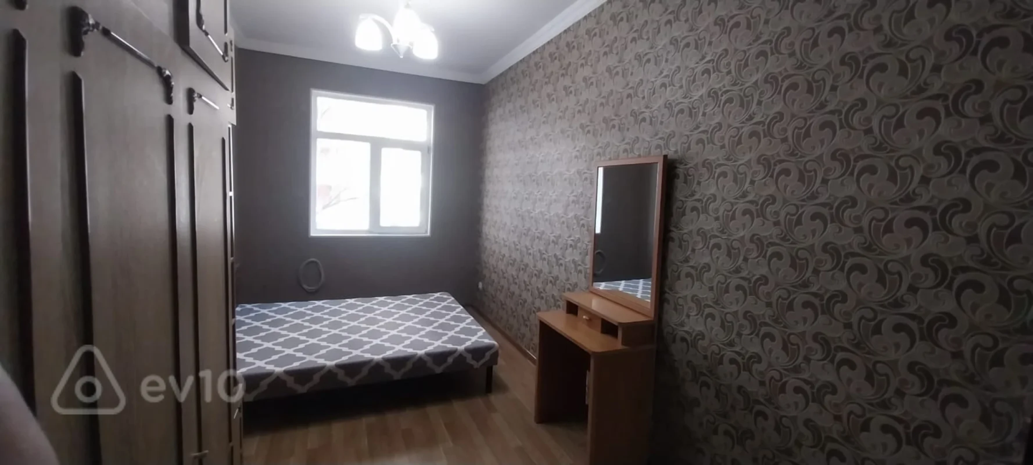 Satılır 3 otaqlı köhnə tikili 50 m²