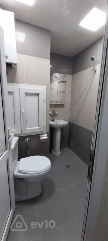 Satılır 3 otaqlı köhnə tikili 50 m²