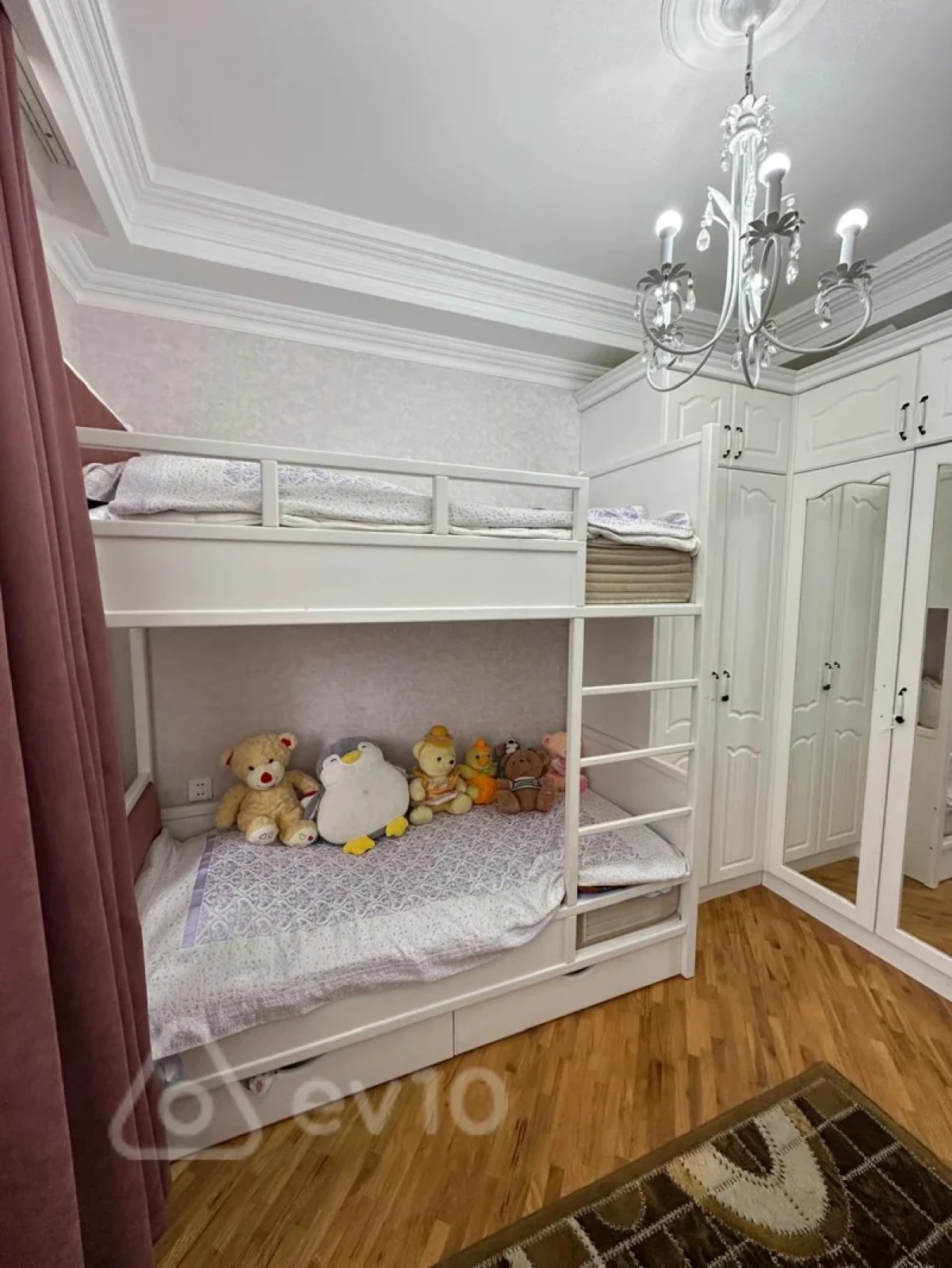 Satılır 3 otaqlı yeni tikili 80 m²