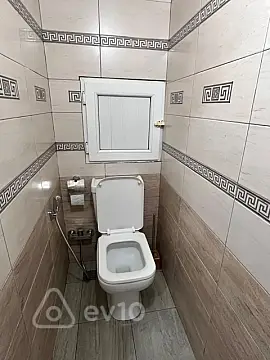 Kirayə verilir 2 otaqlı köhnə tikili 661 m²