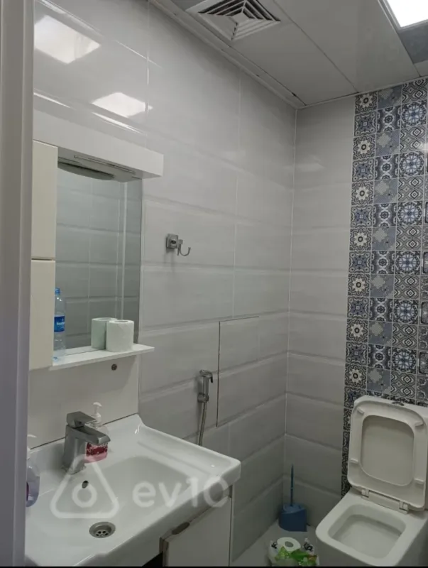 Kirayə verilir 3 otaqlı yeni tikili 110 m²