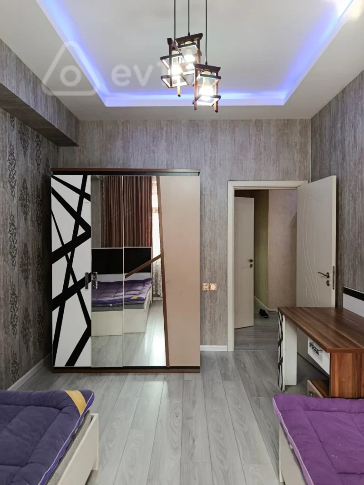 Kirayə verilir 3 otaqlı yeni tikili 110 m²