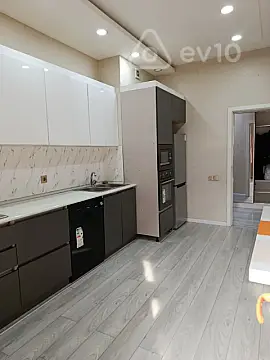 Kirayə verilir 3 otaqlı yeni tikili 110 m²