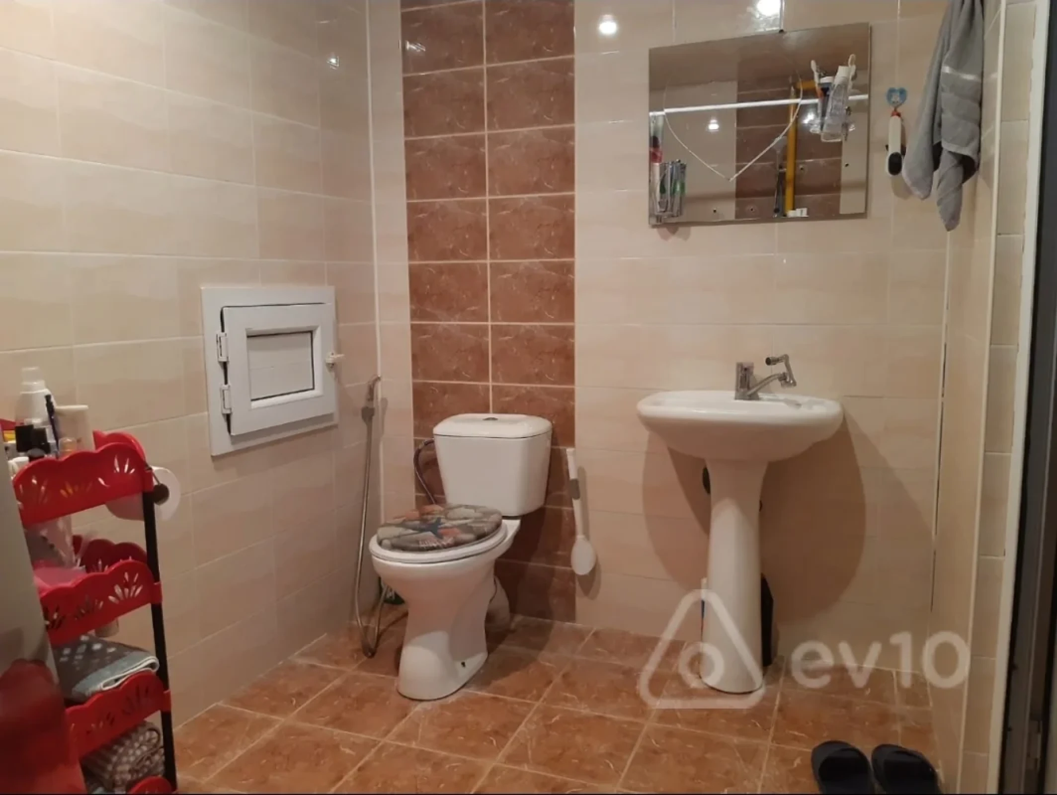 Kirayə verilir 2 otaqlı yeni tikili 74 m²