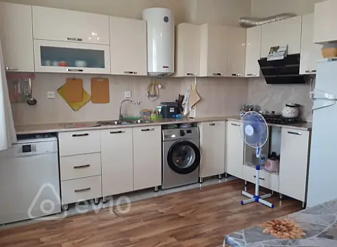 Kirayə verilir 2 otaqlı yeni tikili 74 m²