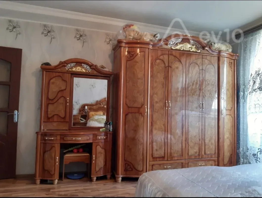 Kirayə verilir 2 otaqlı yeni tikili 74 m²