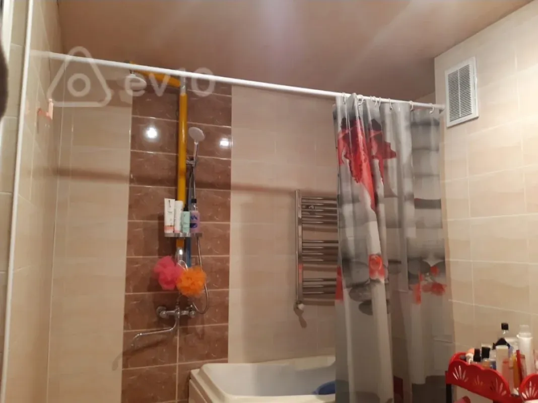 Kirayə verilir 2 otaqlı yeni tikili 74 m²