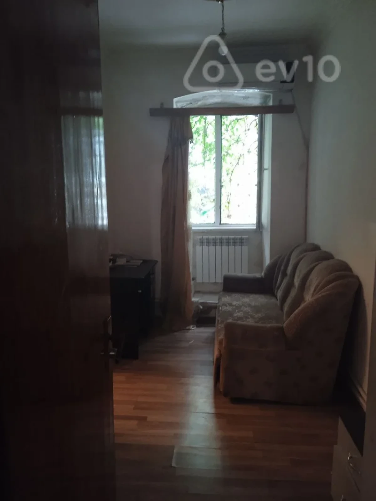 Kirayə verilir 3 otaqlı köhnə tikili 90 m²