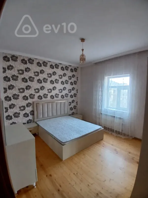 Kirayə verilir 3 otaqlı həyət evi 55 m²