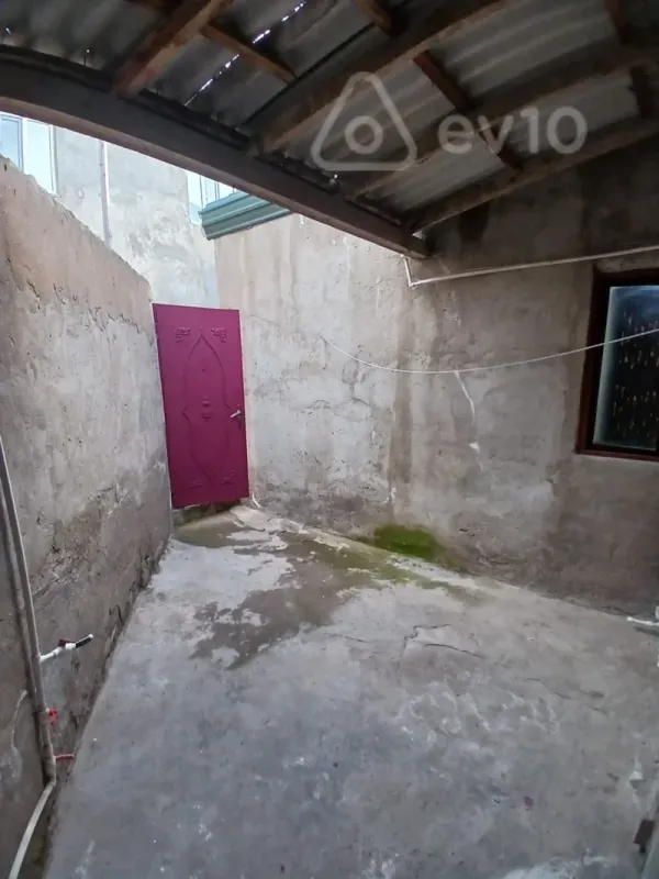 Kirayə verilir 3 otaqlı həyət evi 55 m²