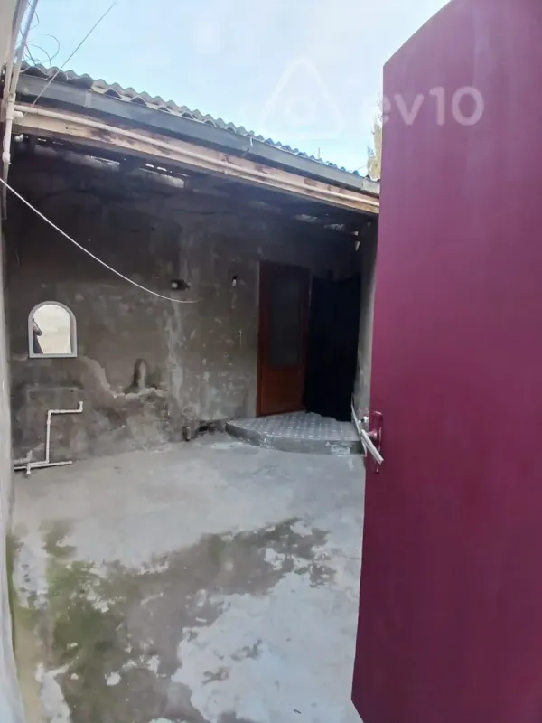 Kirayə verilir 3 otaqlı həyət evi 55 m²