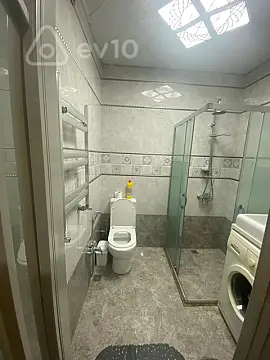 Kirayə verilir 2 otaqlı yeni tikili 70 m²