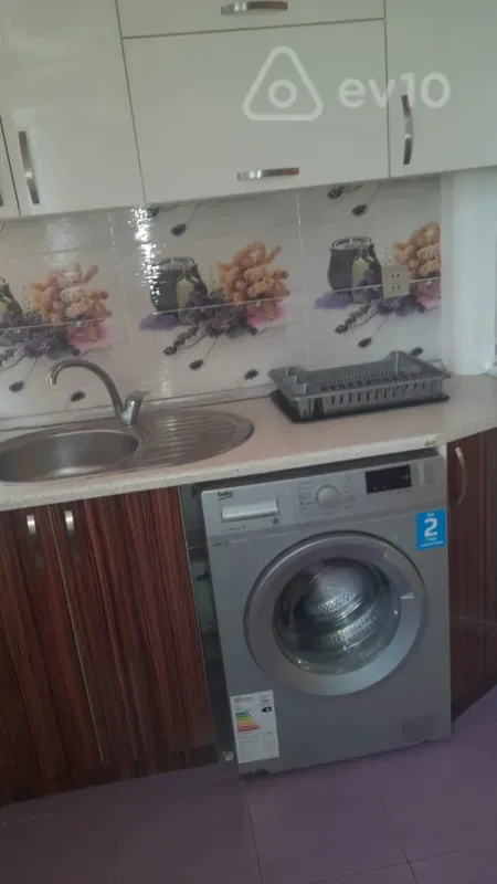 Kirayə verilir 3 otaqlı yeni tikili 80 m²