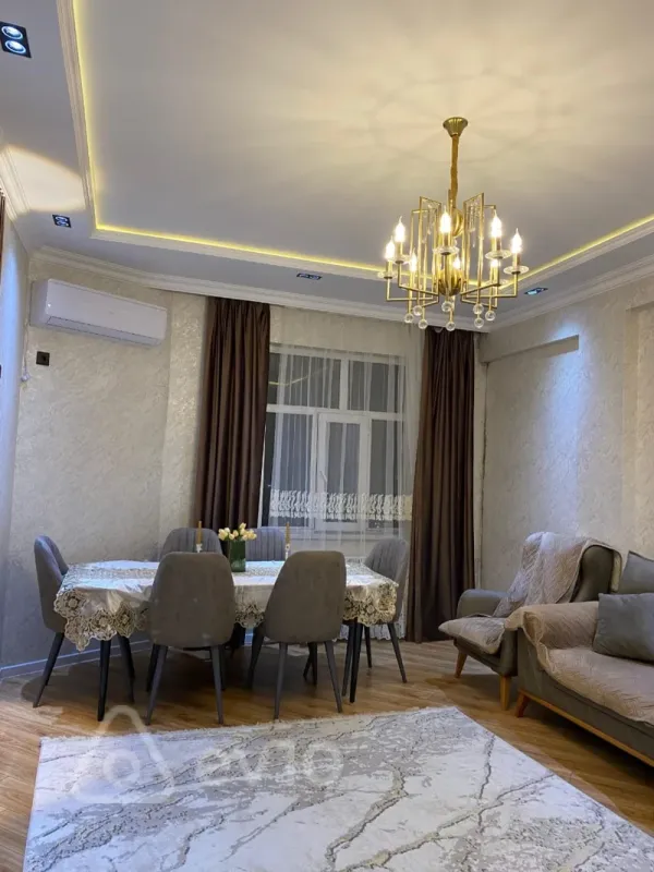 Kirayə verilir 3 otaqlı yeni tikili 85 m²