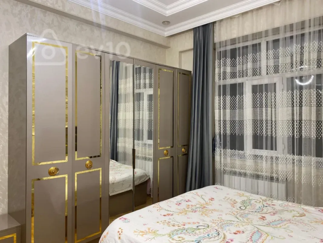 Kirayə verilir 3 otaqlı yeni tikili 85 m²