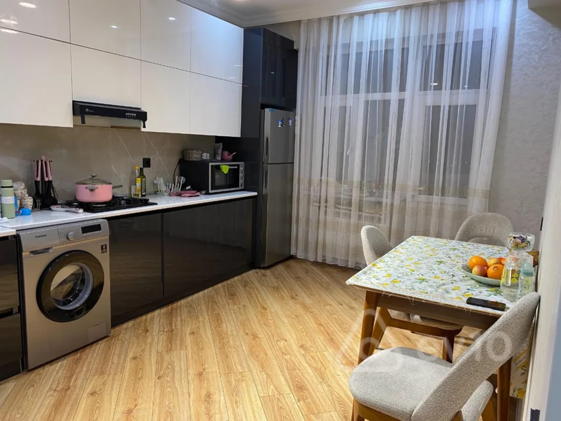 Kirayə verilir 3 otaqlı yeni tikili 85 m²