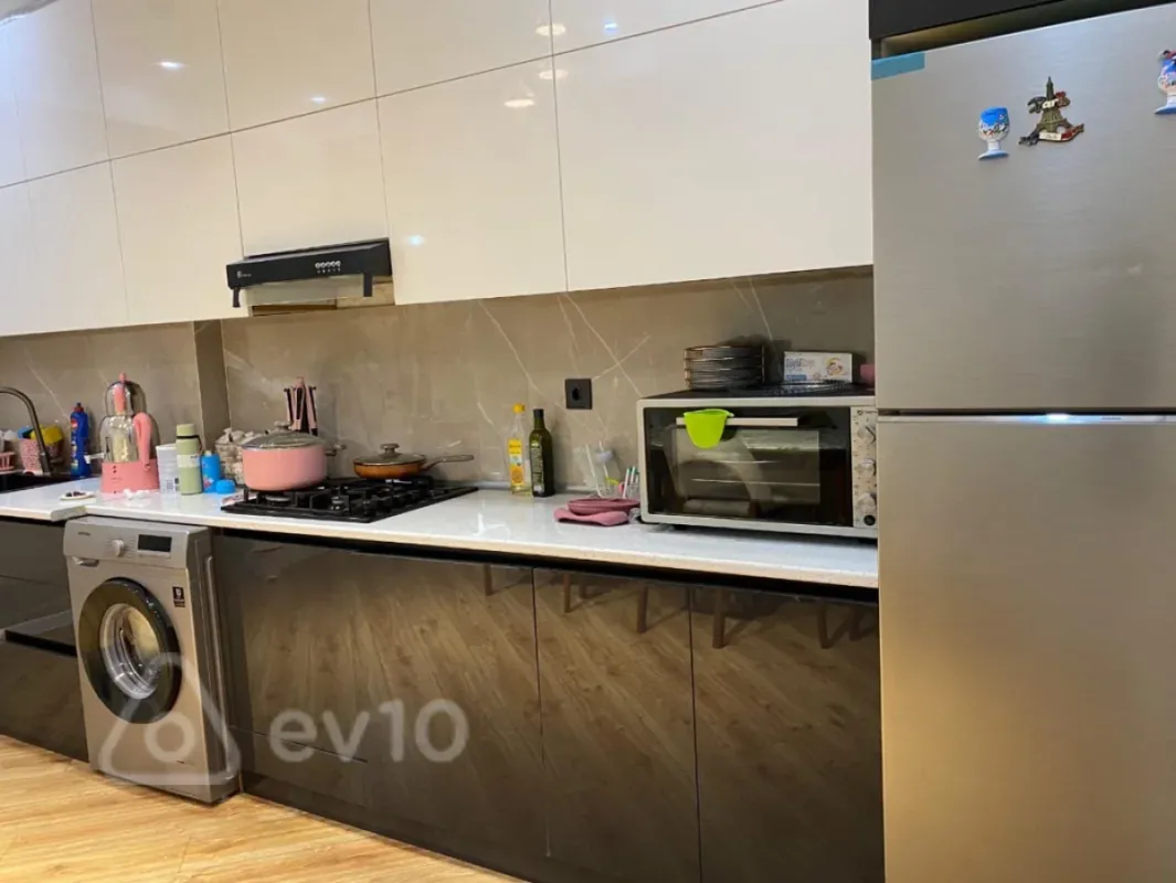 Kirayə verilir 3 otaqlı yeni tikili 85 m²