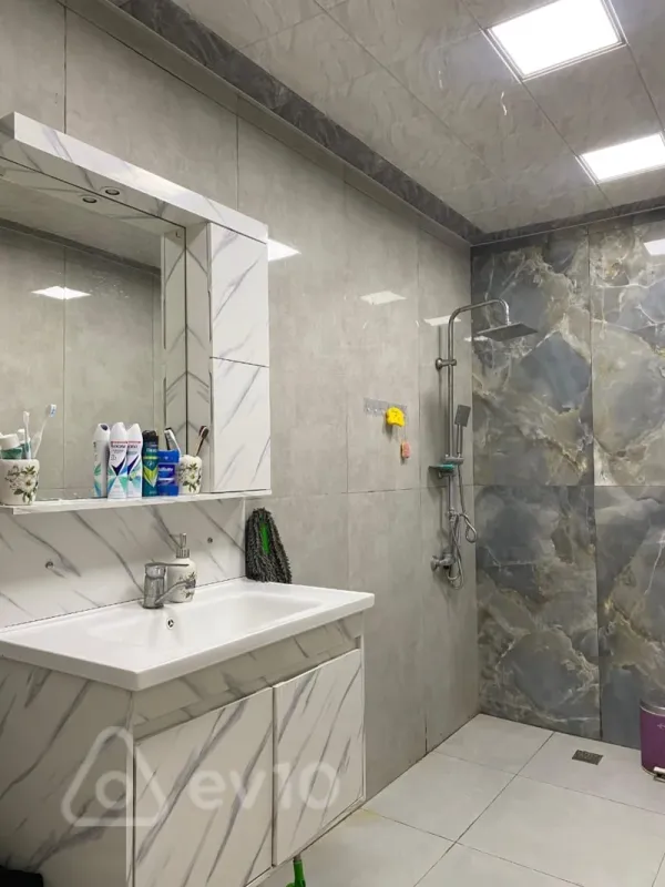 Kirayə verilir 3 otaqlı yeni tikili 85 m²