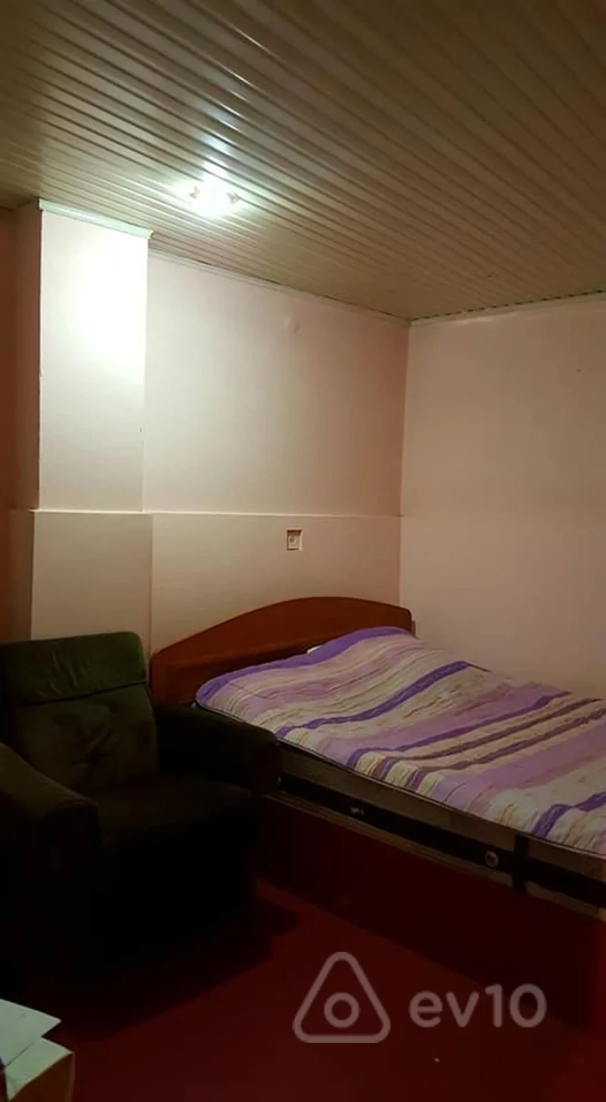 Kirayə verilir 1 otaqlı həyət evi 20 m²