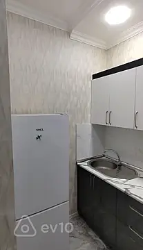 Kirayə verilir 2 otaqlı yeni tikili 50 m²