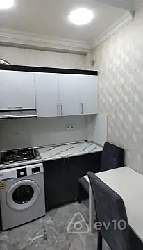 Kirayə verilir 2 otaqlı yeni tikili 50 m²