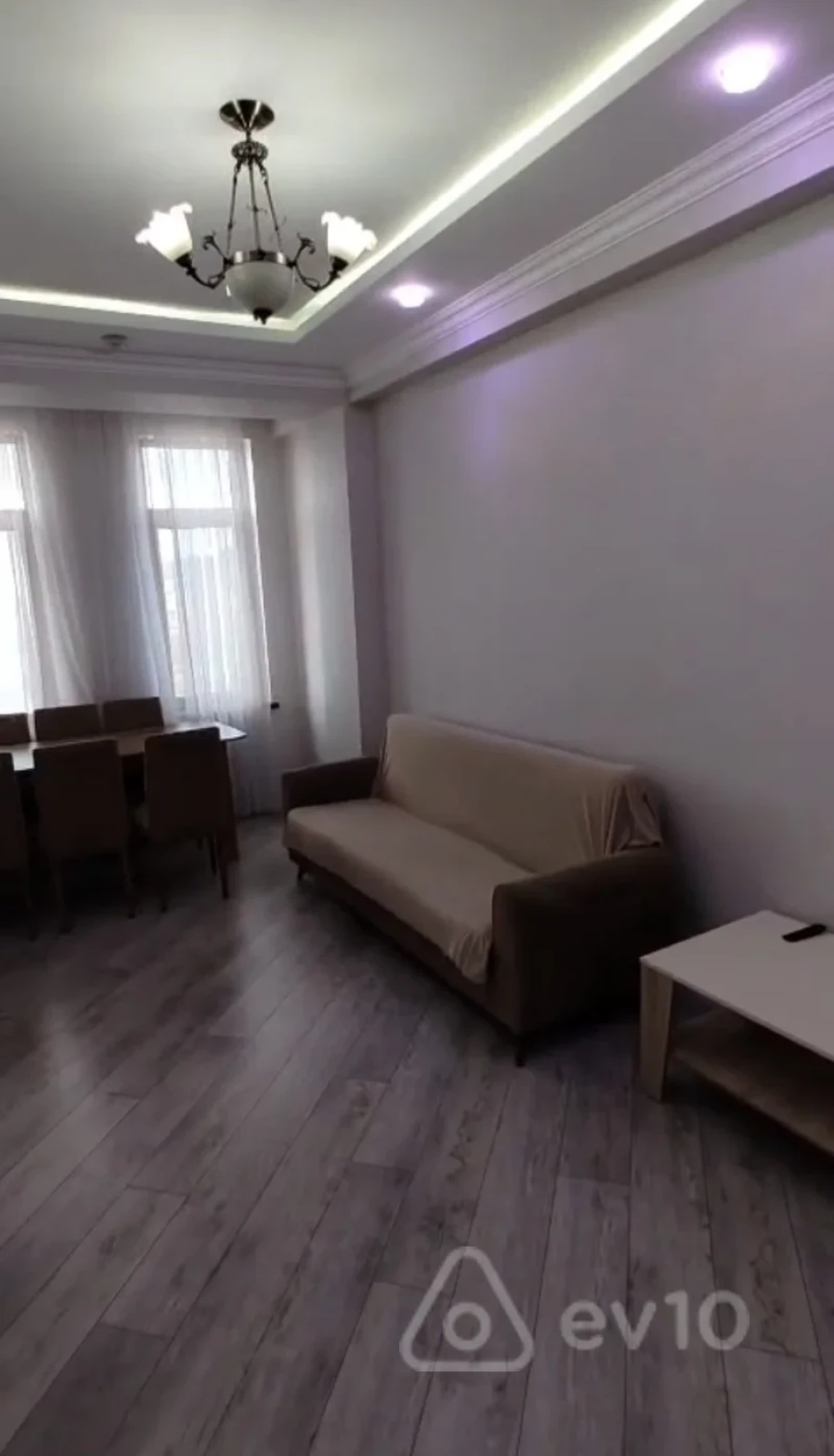 Kirayə verilir 2 otaqlı yeni tikili 50 m²