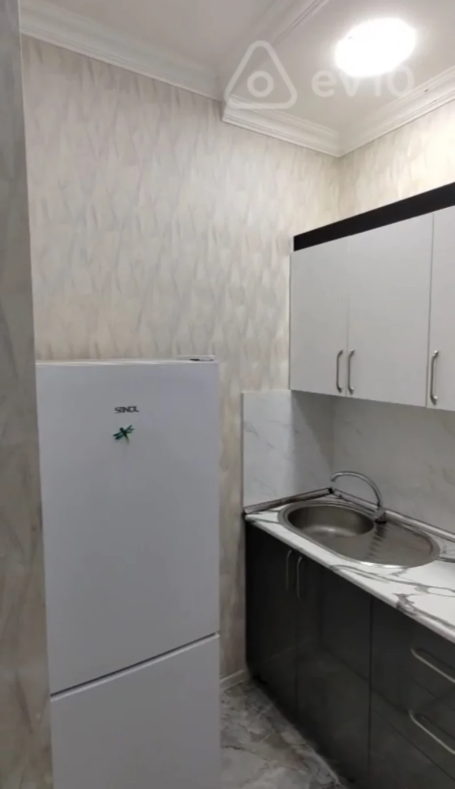 Kirayə verilir 2 otaqlı yeni tikili 50 m²