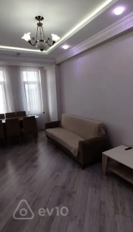 Kirayə verilir 2 otaqlı yeni tikili 50 m²