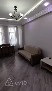 Kirayə verilir 2 otaqlı yeni tikili 50 m²