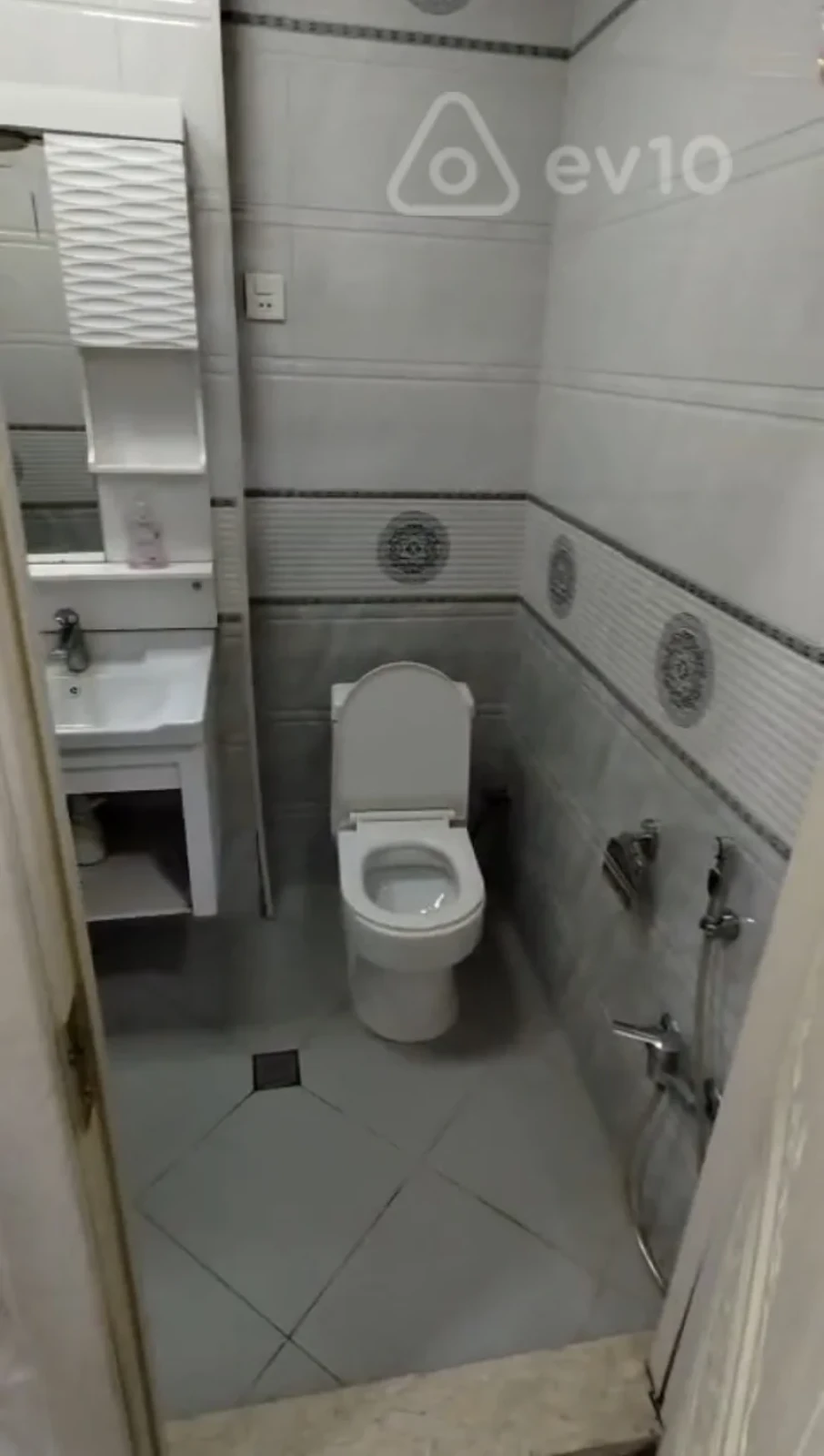 Kirayə verilir 2 otaqlı yeni tikili 50 m²