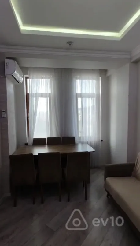 Kirayə verilir 2 otaqlı yeni tikili 50 m²