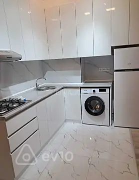 Kirayə verilir 2 otaqlı yeni tikili 49 m²