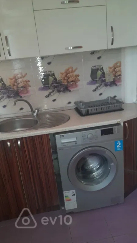 Kirayə verilir 3 otaqlı yeni tikili 80 m²