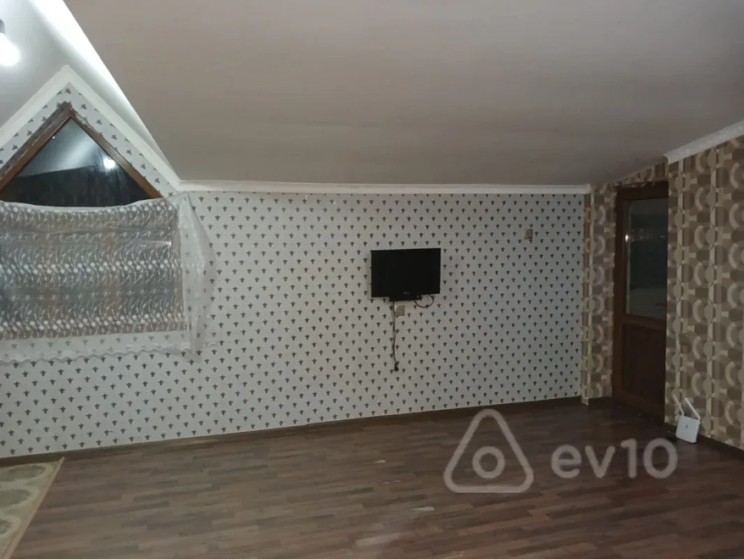 Kirayə verilir 2 otaqlı yeni tikili 60 m²
