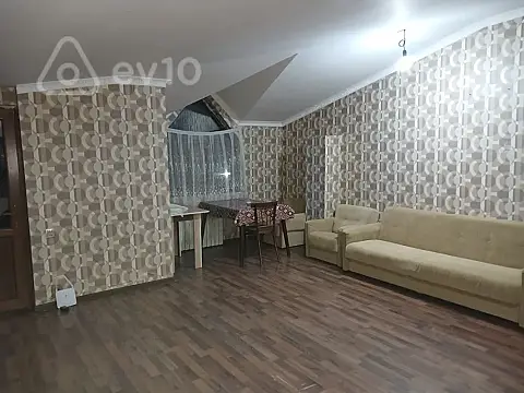 Kirayə verilir 2 otaqlı yeni tikili 60 m²