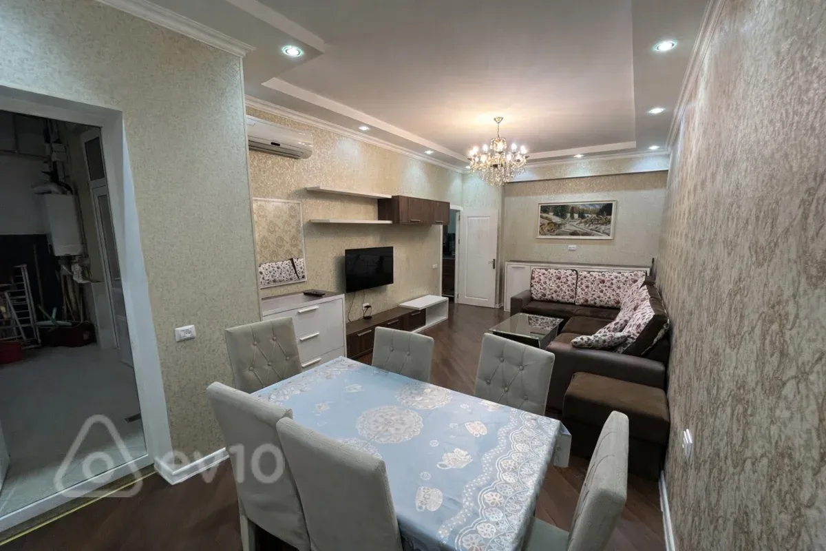 Kirayə verilir 2 otaqlı yeni tikili 70 m²