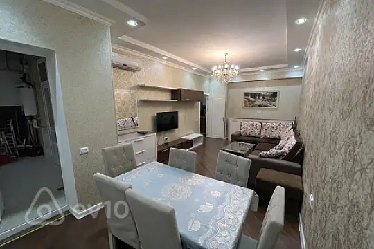 Kirayə verilir 2 otaqlı yeni tikili 70 m²