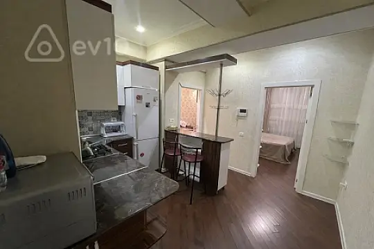 Kirayə verilir 2 otaqlı yeni tikili 70 m²