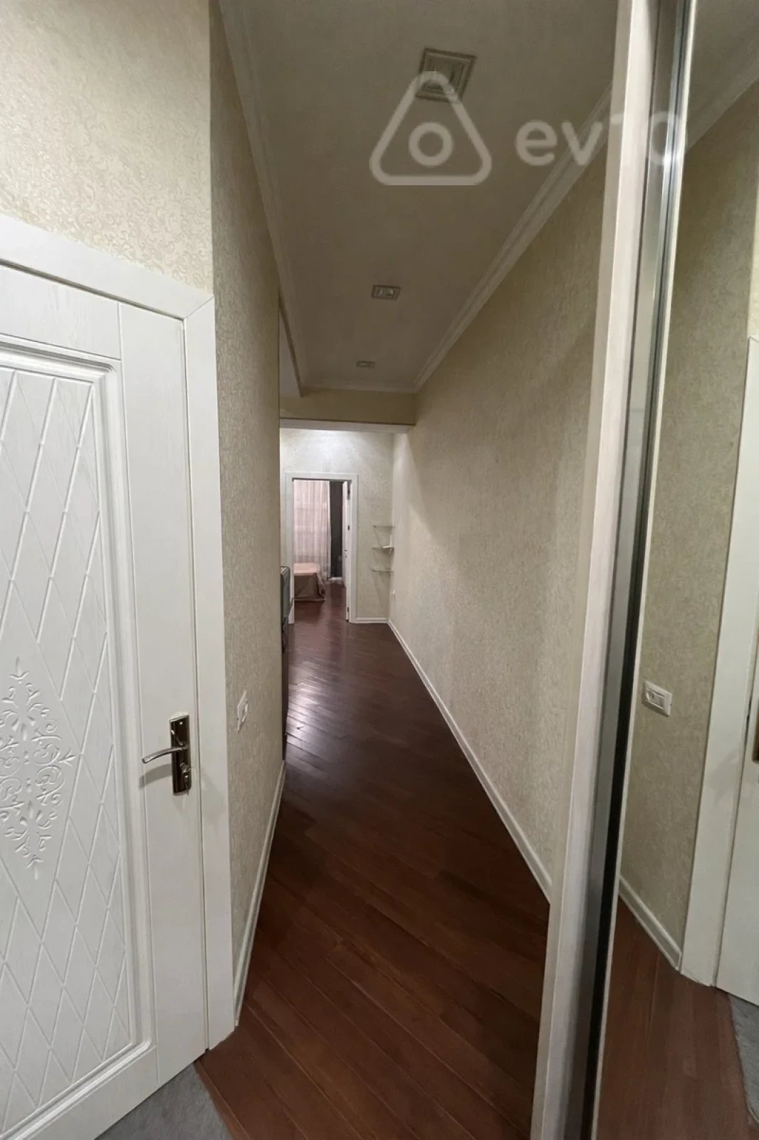 Kirayə verilir 2 otaqlı yeni tikili 70 m²