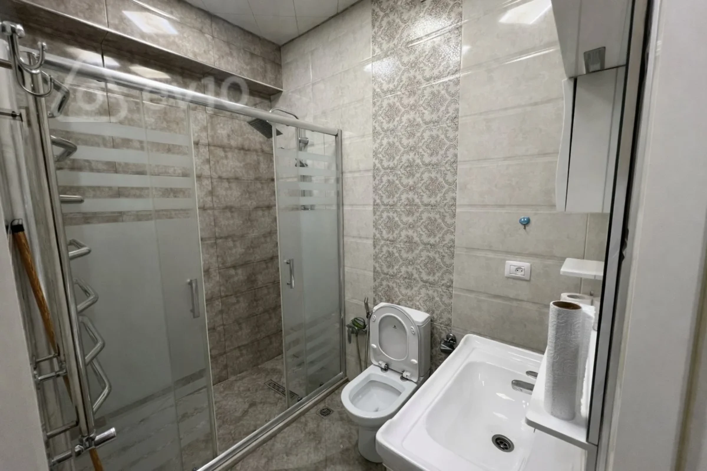 Kirayə verilir 2 otaqlı yeni tikili 70 m²