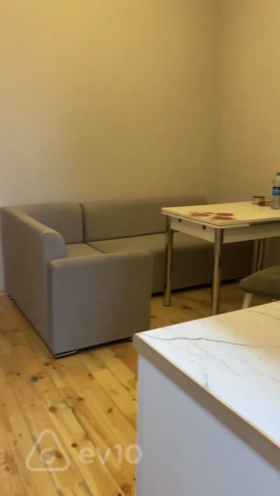 Kirayə verilir 2 otaqlı həyət evi 50 m²