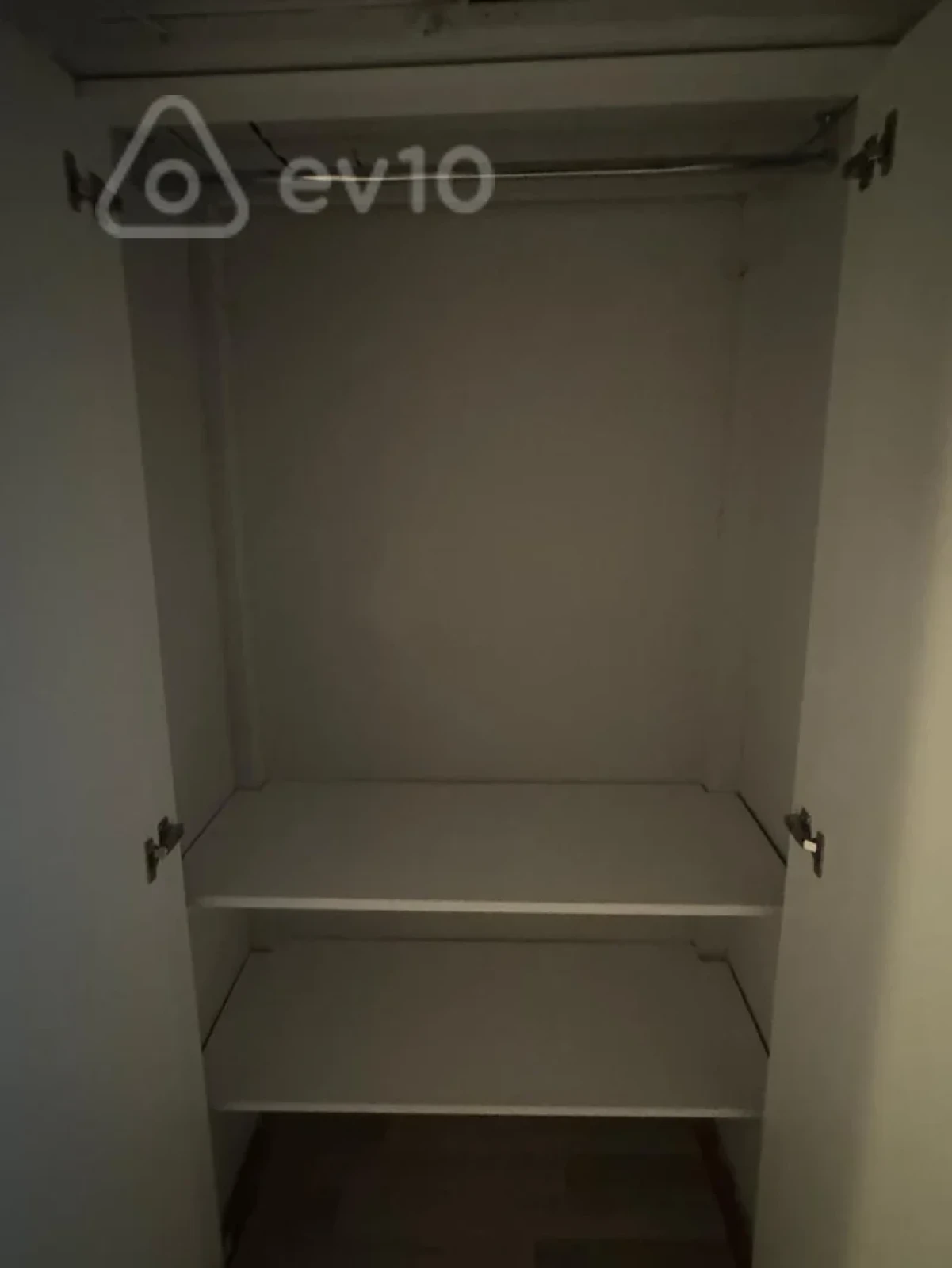 Kirayə verilir 3 otaqlı köhnə tikili 70 m²