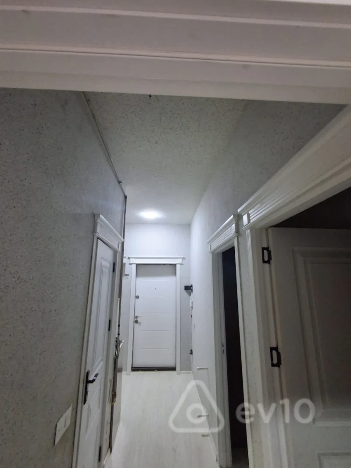 Kirayə verilir 3 otaqlı yeni tikili 56 m²