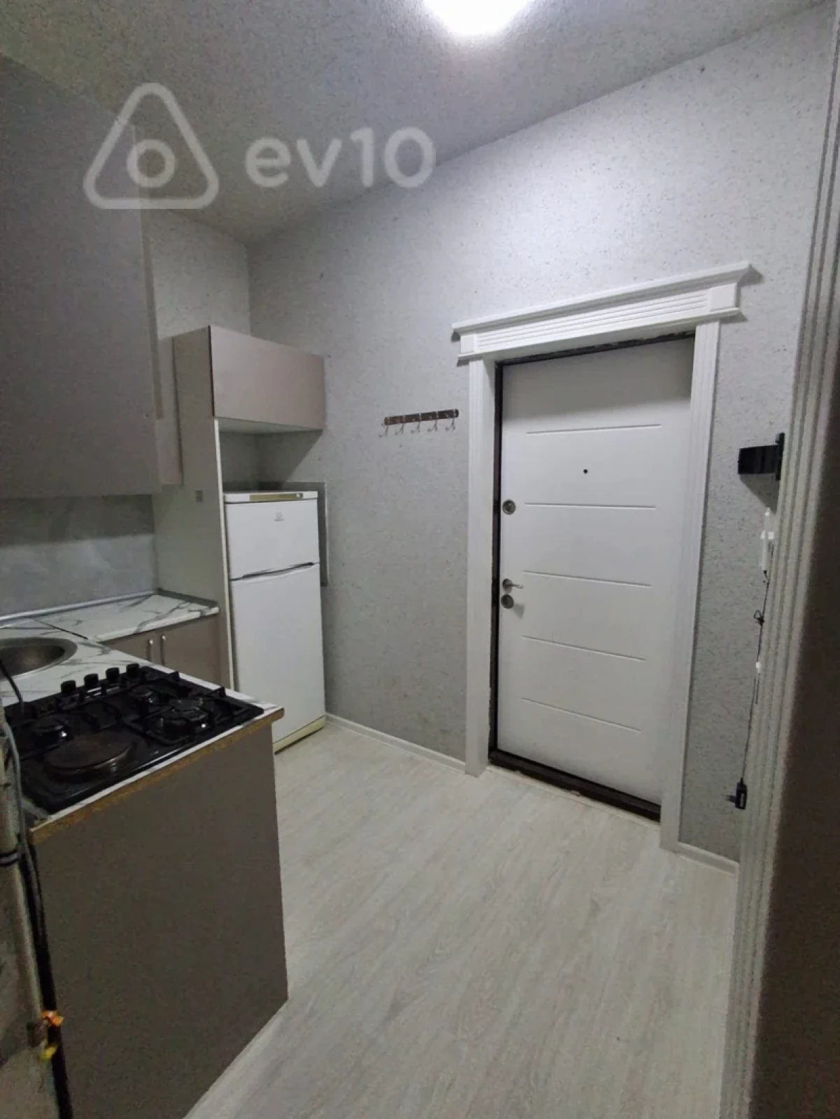 Kirayə verilir 3 otaqlı yeni tikili 56 m²